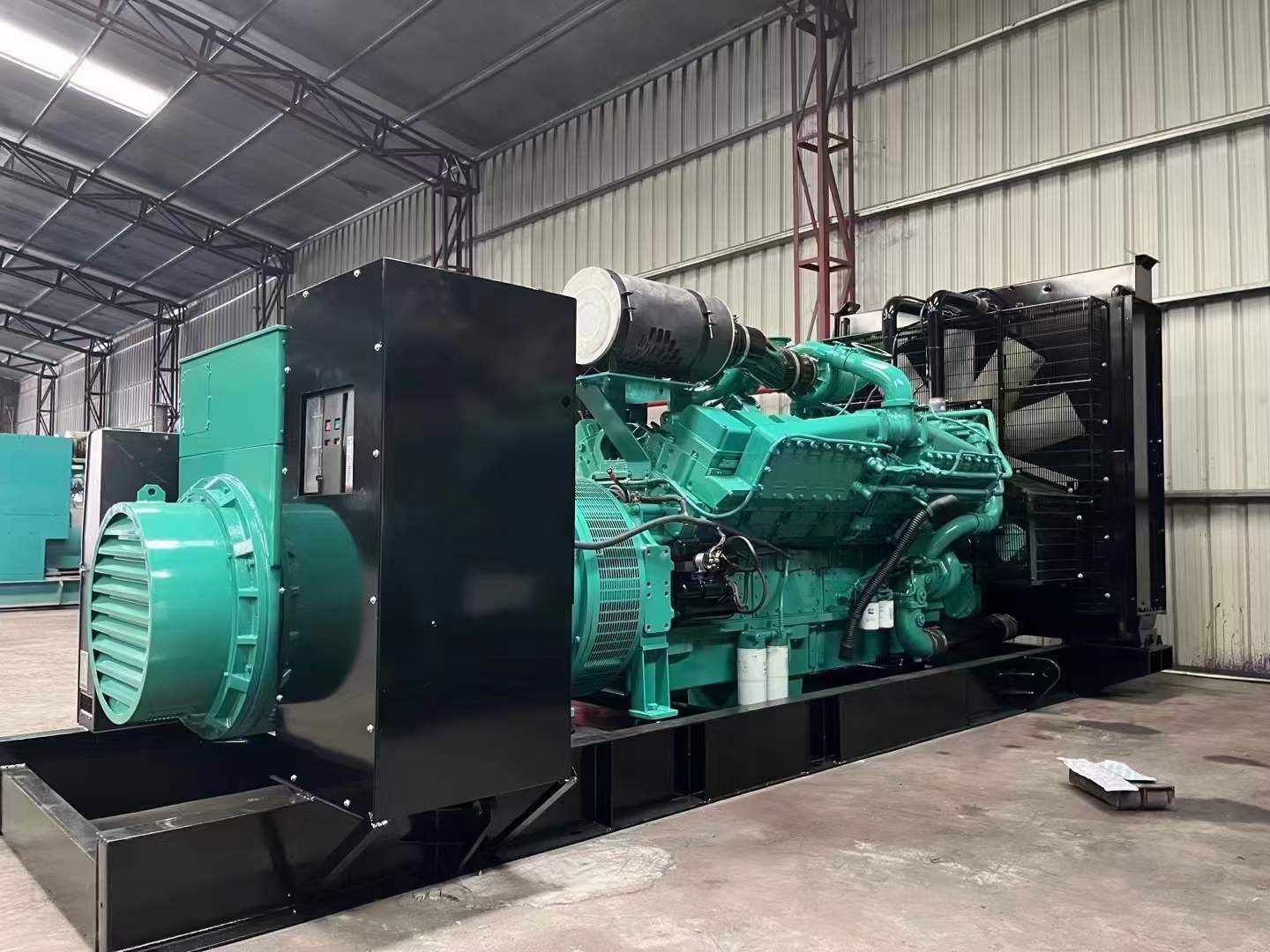 民勤如何降低 800kW 柴油发电机输出电流的波动？